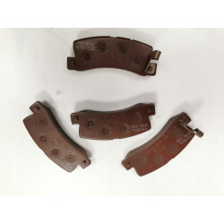 Klocki hamulcowe tył Toyota Corolla Avensis OE 04466-20130