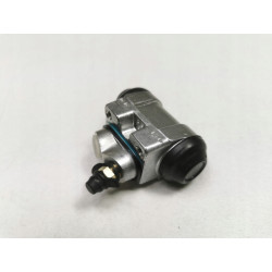 Cylinderek hamulcowy lewy tył Hyundai Accent II OE 58330 02000
