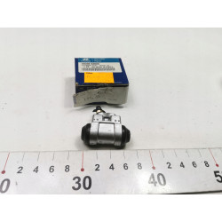 Cylinderek hamulcowy lewy tył Hyundai Accent II OE 58330 02000
