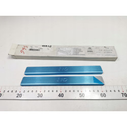 NAKŁADKI PROGOWE ALUMINIUM SREBRNE HYUNDAI i10 AVI10-24104