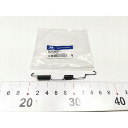 Sprężyna szczęk hamulcowych Hyundai H100 1997- OE 58388 4A000