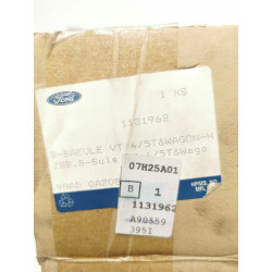 Listwa drzwi lewy przód Ford Focus 1998-2005 (CAK) OE 1131962