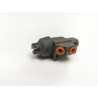 Cylinderek hamulcowy lewy przód Ford Transit 1.7 Mk1, Mk2 OE 1556870