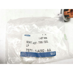 Oprawka żarówki kierunkowskazu Ford Focus Mk2 FL OE 1457696