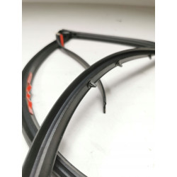 Uszczelka drzwi lewy tył FORD Fiesta 2008-2012 (CB1) OE 1580721