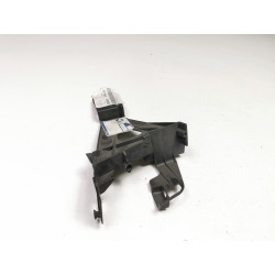 Wspornik klamki lewej drzwi tylnych FORD Fiesta 01-08 /Fusion 01-12 1255944