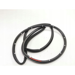 Uszczelka drzwi prawy przód FORD Fiesta 2008-2012 (CB1) OE 1580718