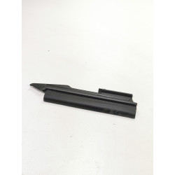 Deflektor powietrza lewy Ford Fiesta 1995-2002 (DX) OE 1012628