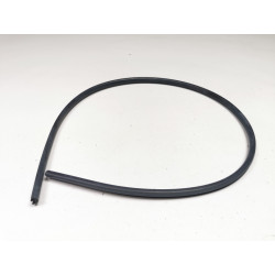 Listwa tylnej szyby Ford KA (1996-2008) OE 1046930