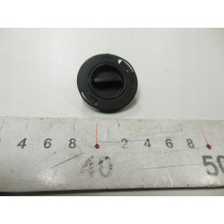 Klamka - Osłona wnęki koła zapasowego FORD Escort/Orion 90-95 OE 6492550