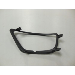 KRATKA HALOGENU PRAWA FORD FOCUS 01-05 OE 1208010