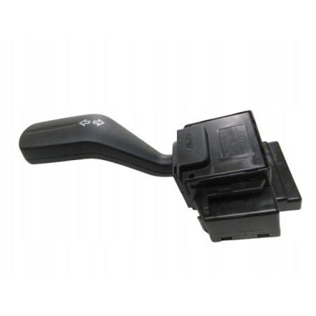 Przełącznik kierownicy Kierunkowskaz Ford Focus II MK2 OE 1362587