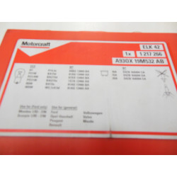 Zestaw żarówek, bezpieczników Ford Mondeo 1992-1996 (FD) OE 1217266