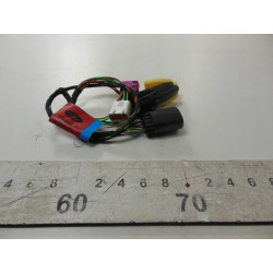 WIĄZKA INSTALACJA LAMPY FORD FIESTA 95-02 OE 1024822