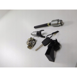 ZESTAW ZAMKÓW FORD FOCUS/C-MAX 2003-2011 HMPX OE 1424855