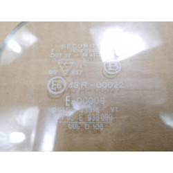 Szyba boczna tylna do Forda Transita Kombi z 1978 OE 6054924