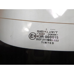 Szyba tylna Ford KA 1996-2008 OE 1035557