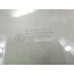 Szyba Ford OE 6490357