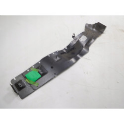 PRAWY PRZEDNI WKŁAD UZUPEŁNIAJĄCY FORD FOCUS 1998-2005 OE 1147071