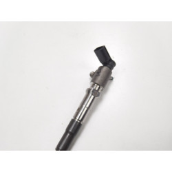 WTRYSKIWACZ 2.0 DIESEL FORD RANGER TRANSIT OE 2215551