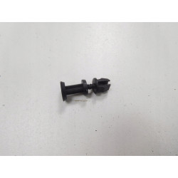 Uchwyt PCV do kratki wentylacyjnej nawiewu Ford Transit 85-91 OE 6152458