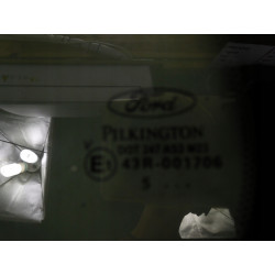 Szyba boczna Ford OE 1237129