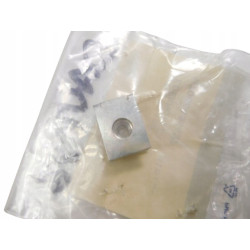 Nakrętka Sprężynująca, Pokrywa FORD Focus 04-08/Focus C-MAX 03-07 1355877