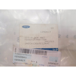 Zestaw - Mata konturowa podłogowa Ford Focus 1998-2005 OE 1250417