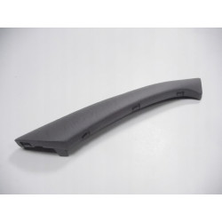 Wkładka - Podłokietnik Drzwi Prawy Przód Ford Focus 1998-2005 OE 1077668