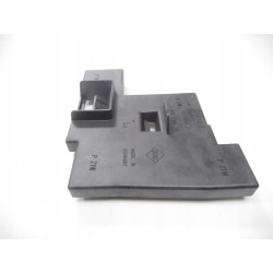 Uchwyt lampy tylnej lewy Ford Fiesta 1995-2002 OE 1054337