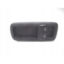 Panel przełącznika szyb Ford Fiesta 2008 - 2012 OE 1547736