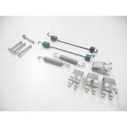 Zestaw dodatków, szczęki hamulcowe tył Ford Fiesta IV OE 1145298