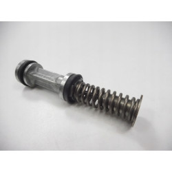 Zestaw naprawczy pompy hamulcowej Ford Fiesta 76-89 OE 6136843