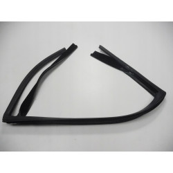 Uszczelka szyby drzwi Ford Fiesta 2001-2008 OE 1316947