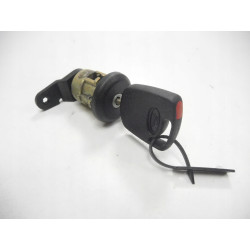 Zestaw zamków - przednie drzwi Ford Fiesta 1989-1996 OE 1012758