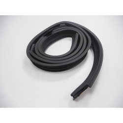 Zabezpieczenie krawędzi listwą uszczelniającą - Drzwi Ford Focus OE 1254532