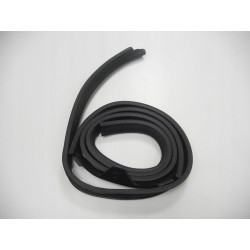 Zabezpieczenie krawędzi listwą uszczelniającą - Drzwi Ford Focus OE 1254532