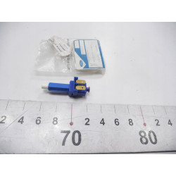 WŁĄCZNIK ŚWIATEŁ STOP FORD ESCORT FIESTA OE 6800511