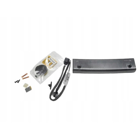 ZESTAW MONTAZOWY + LAMPKA SPOJLER KLAPY FORD FOCUS OE 1492878