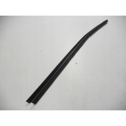 Listwa, uszczelka szyby lewy przód Ford Focus MK2 OE 1444529