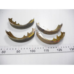 Zestaw szczęk hamulcowych MOPAR Jeep Cherokee OE 4796310