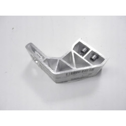 WSPORNIK MOCOWANIE CHŁODNICY LEWE MERCEDES-BENZ OE A2055013920