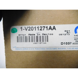 Zestaw klocków hamulcowych, hamulce tarczowe tył MOPAR Jeep OE V2011271AA