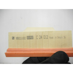 Filtr powietrza Opel Mokka OE 95021102