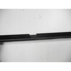 LISTWA ZGARNIAJĄCA DRZWI TYŁ LEWY VOLKSWAGEN PASSAT OE 3G9839475E