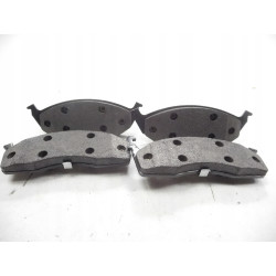Klocki hamulcowe przód MOPAR Chrysler Dodge 4882106