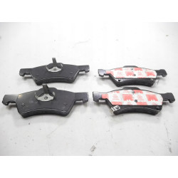 Klocki hamulcowe przód MOPAR CHRYSLER VOYAGER 5135258AA