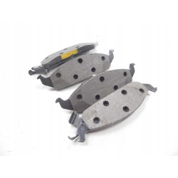 KLOCKI HAMULCOWE PRZÓD MOPAR 5016228AA