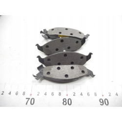 KLOCKI HAMULCOWE PRZÓD MOPAR 5016228AA