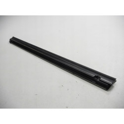 Listwa dolna lewa tylnego okna Mercedes B W245 A1696730583